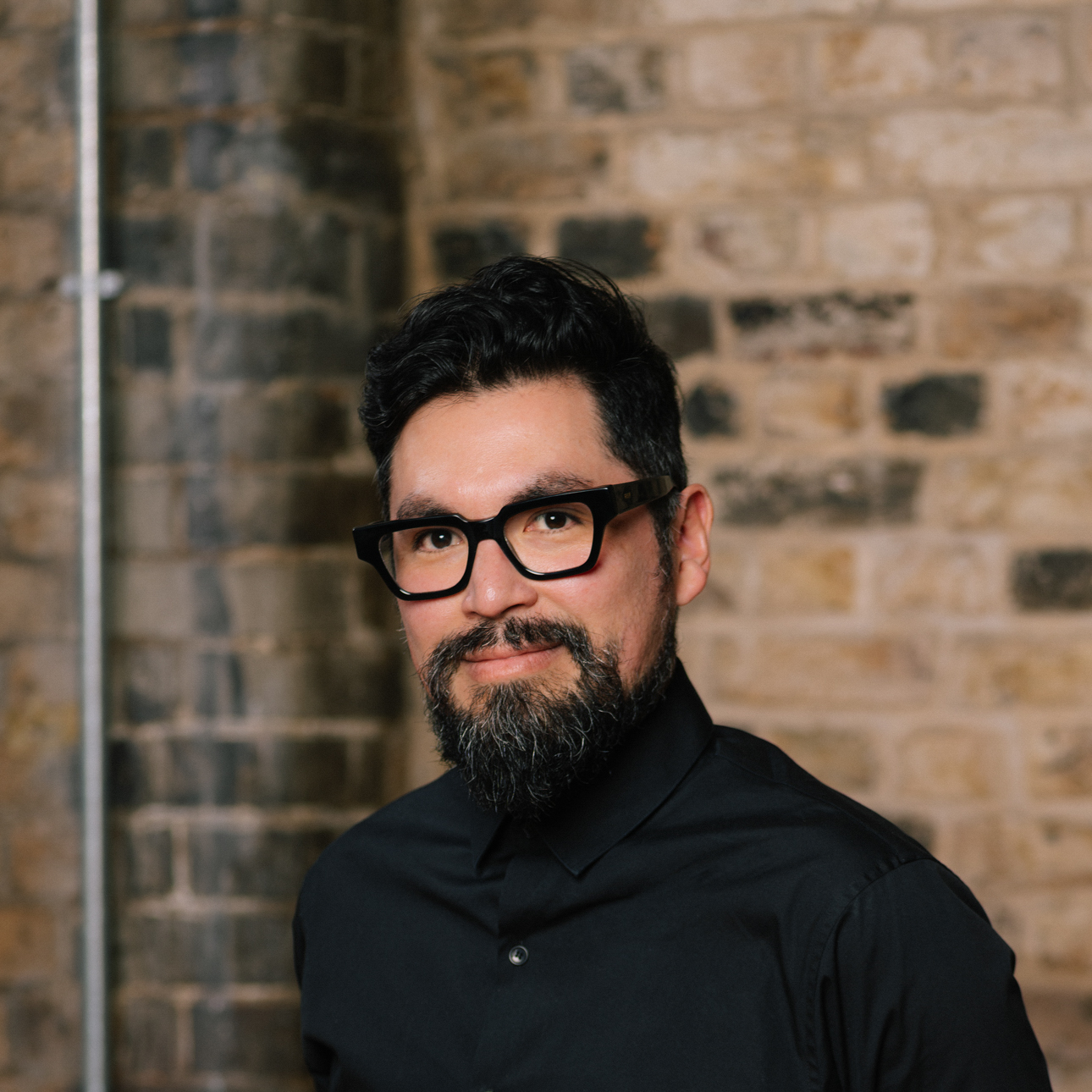 Alejandro Olivier, Senior Associate