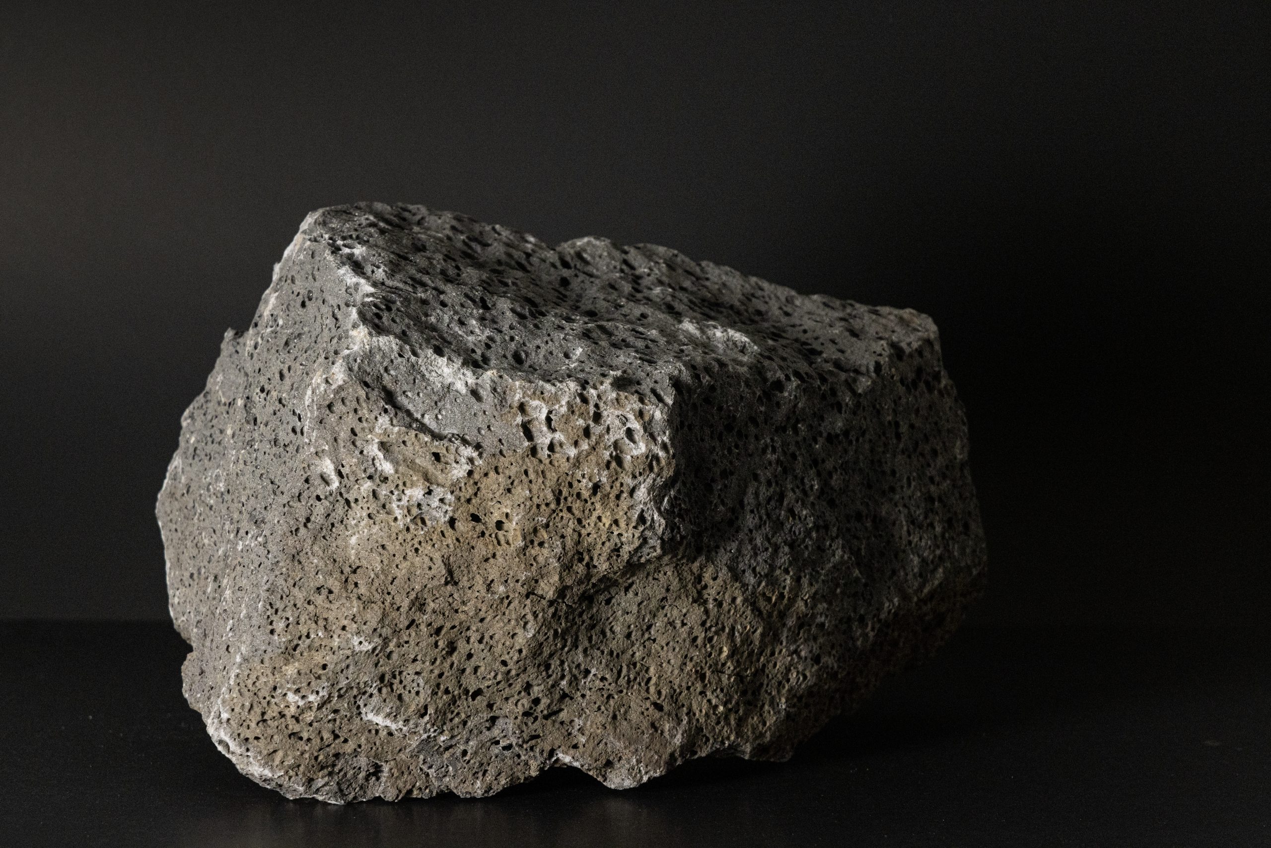 Basalt rock carries memory of the volcanos near Canadian School